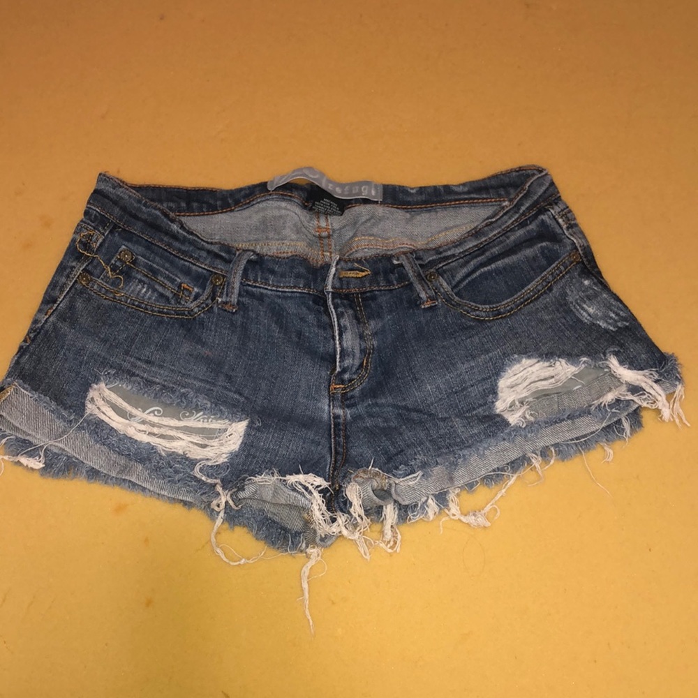 refuge ripped jean shorts